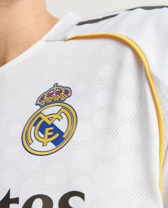 Maillot Domicile Real Madrid 25/26 Authentique