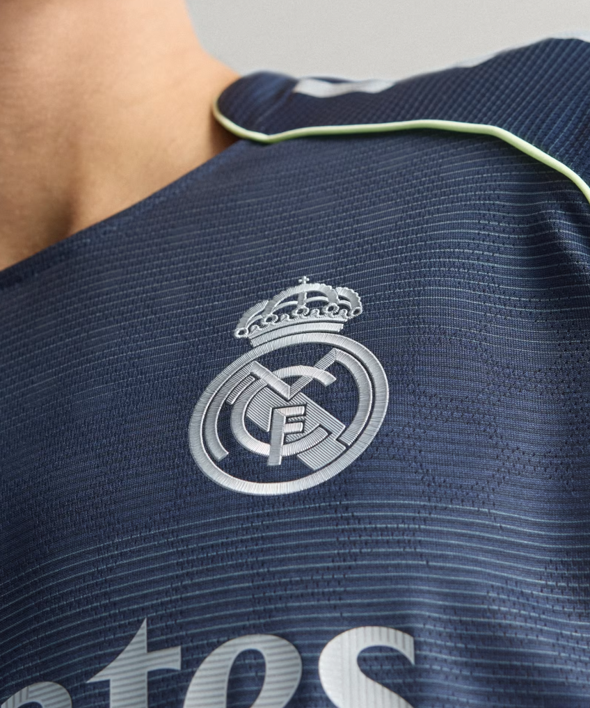 Maillot Extérieur Real Madrid 25/26 Authentique